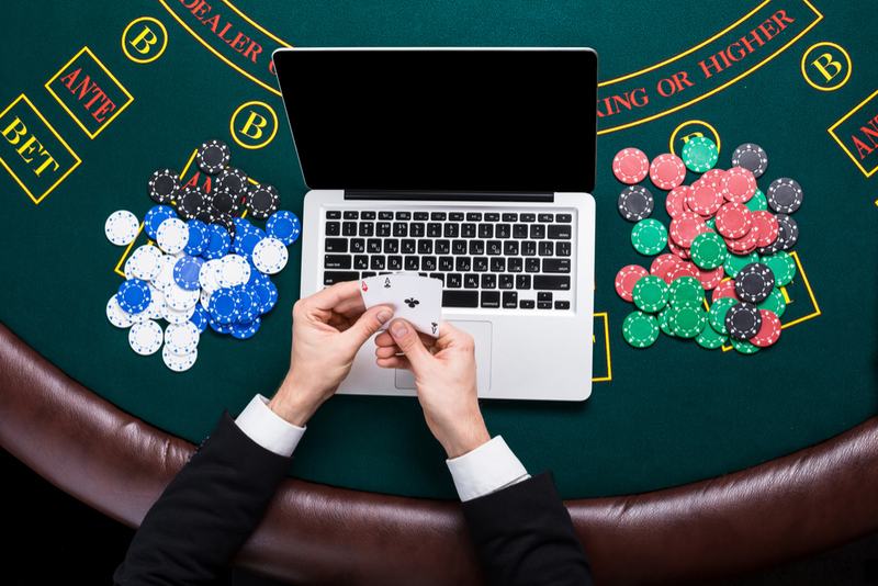 Illustration for article titled Playing Casino Games Online with Cara Menang Main Poker